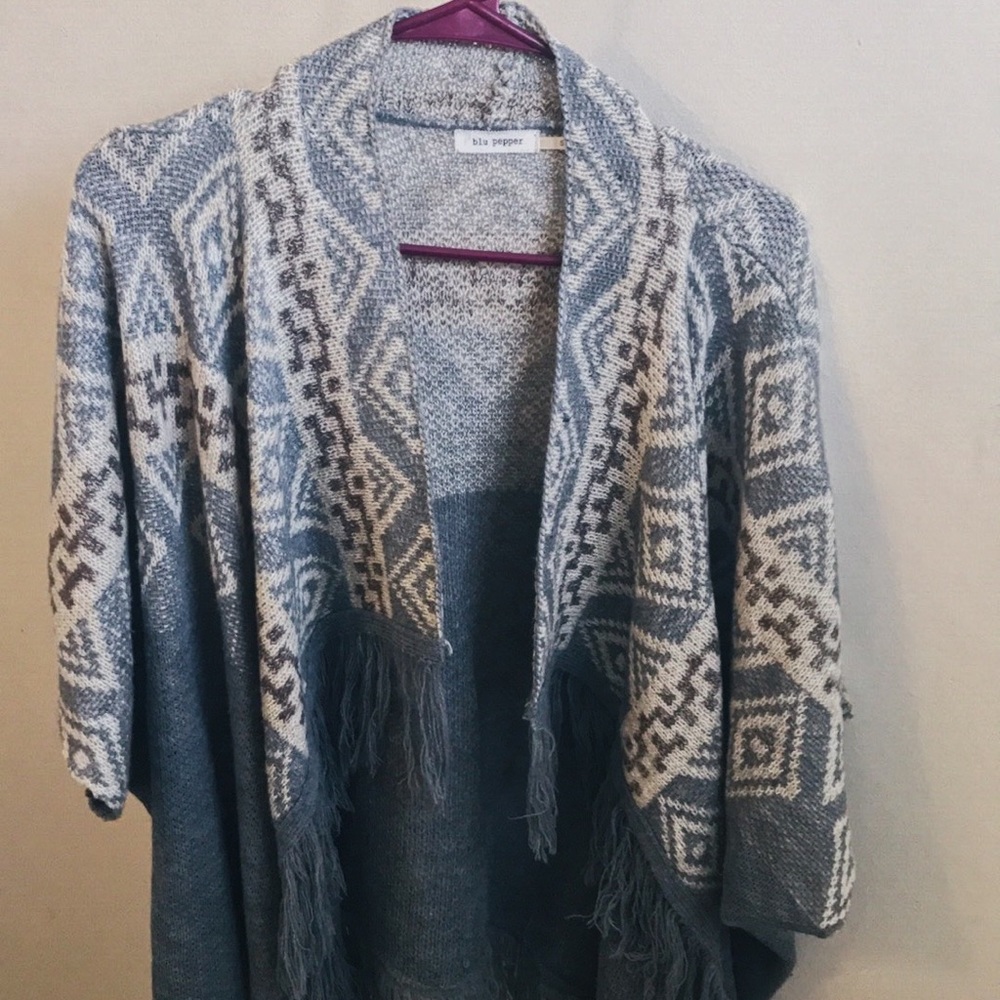 Blu pepper draped shawl